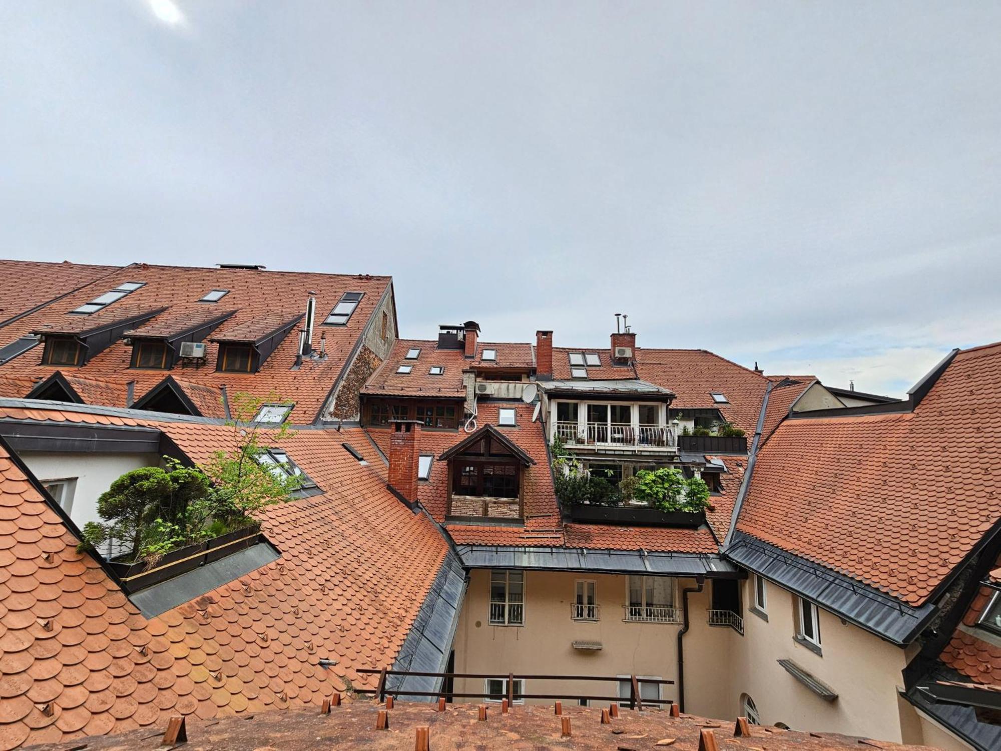 Apartment Nina With Private Terrace Tour As Lublaň Exteriér fotografie